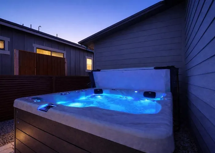 Cozy Escape - Two King And Hot Tub * Flagstaff