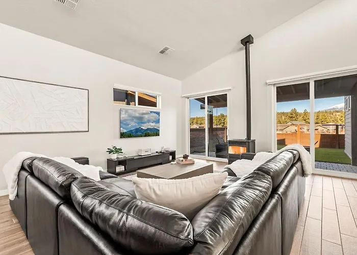Cozy Escape - Two King And Hot Tub Flagstaff