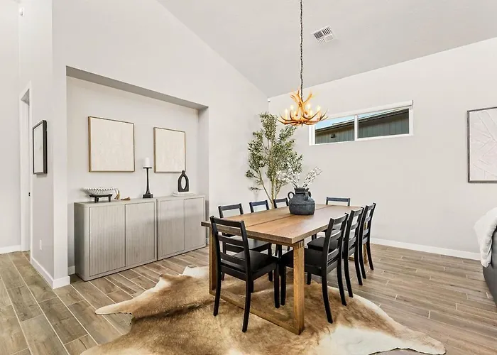 Holiday home Cozy Escape - Two King And Hot Tub Flagstaff