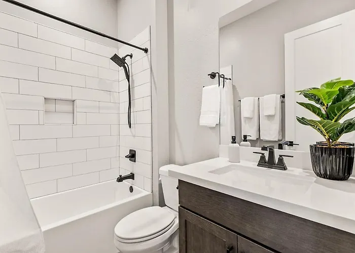 Cozy Escape - Two King And Hot Tub Holiday home Flagstaff